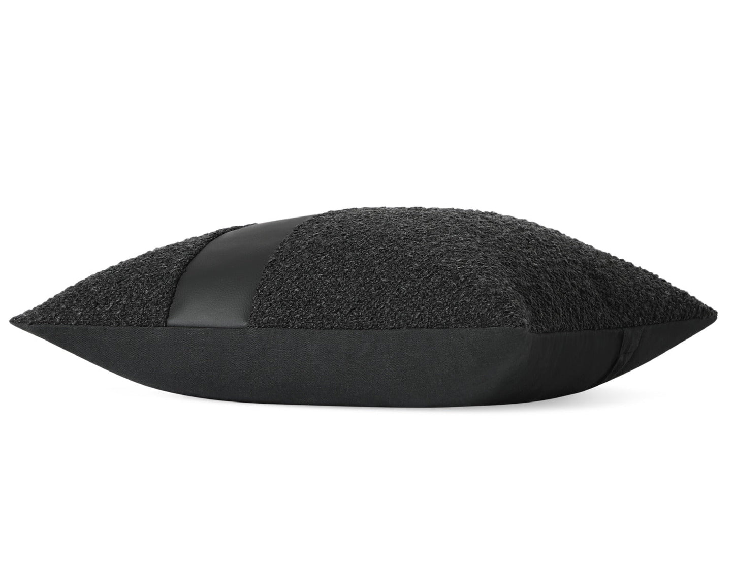 Caruso, All Black, Boucle