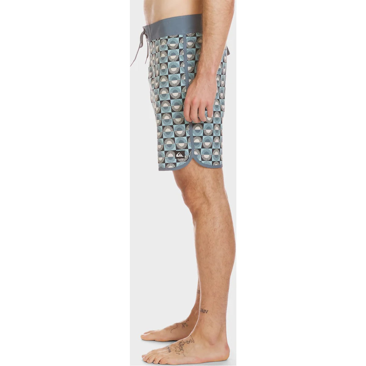 Surfsilk Scallop 19"