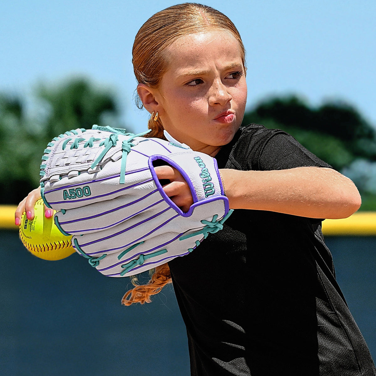 A500 Siren Fastpitch - 11.75" Closed Web