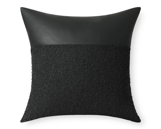 Indi, All Black, Boucle