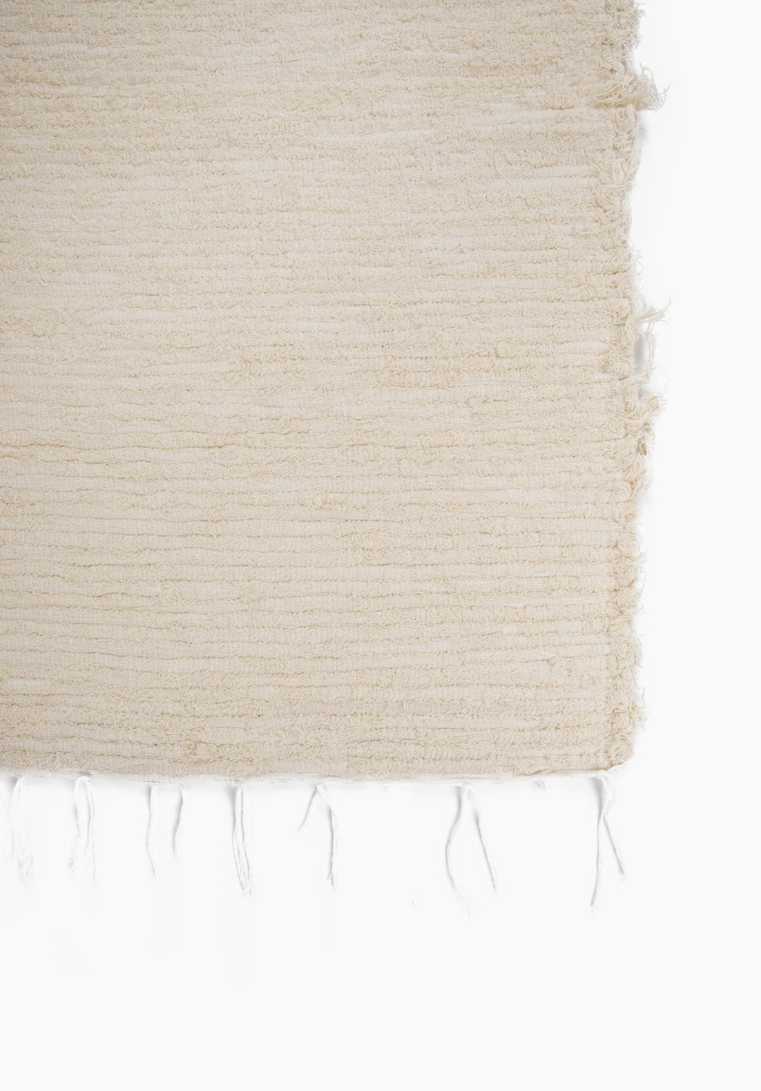 Anais, Rug