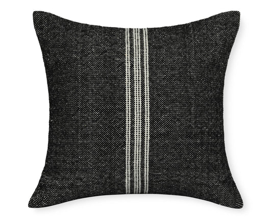 Rhinebeck in Black