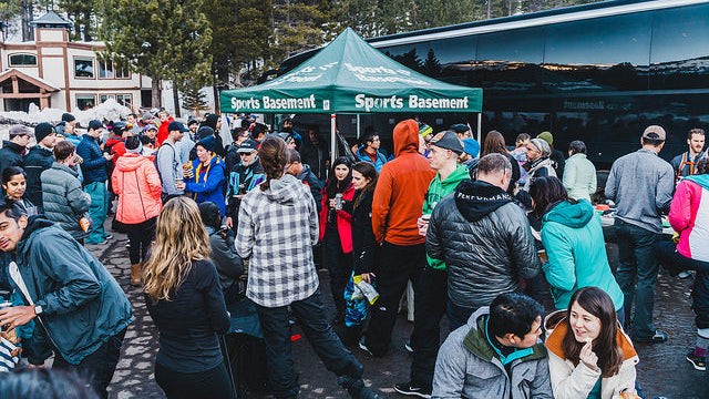 Palisades Tahoe Ski Bus