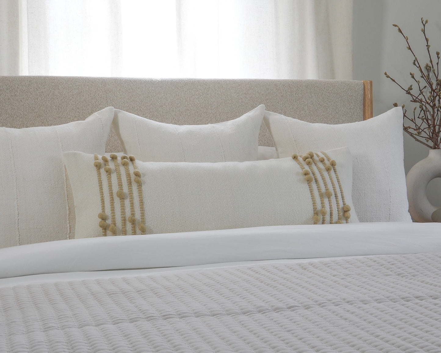 Faryll, Large Lumbar Wool Pillow